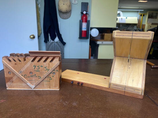 Angle Cutting Jig and Corner Cutting Jig
