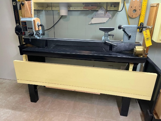 Delta 12 inch Variable Speed Wood Lathe