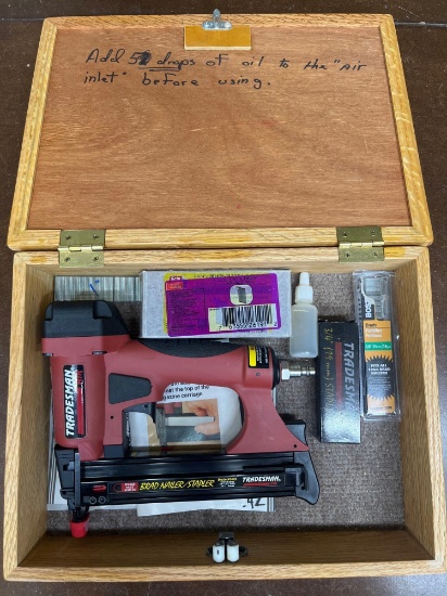 Tradesman Pneumatic 18 Gauge Brad Nailer/Stapler