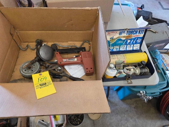 Stapler, Oilers, Torch