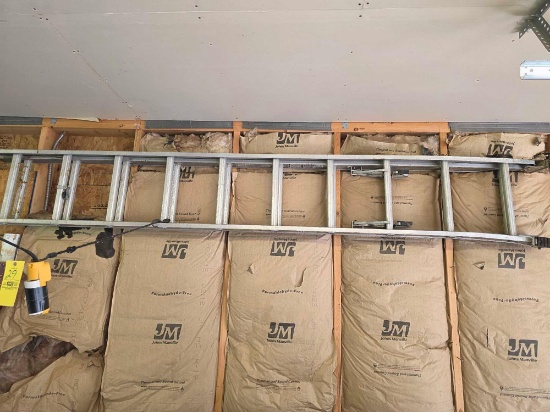 18 Ft Ext Ladder Bent Leg Werner