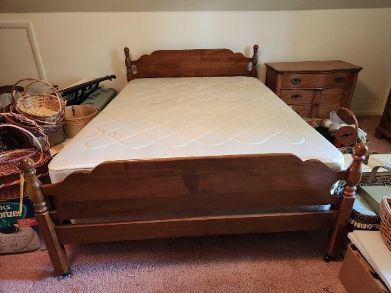 Full Size Bed