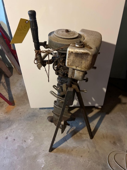 Vintage Johnson Outboard Boat Motor