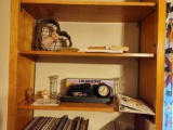 Contents of Shelf - SHELF NOT INCLUDED