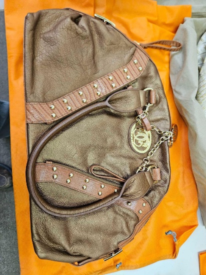 Sharif purse