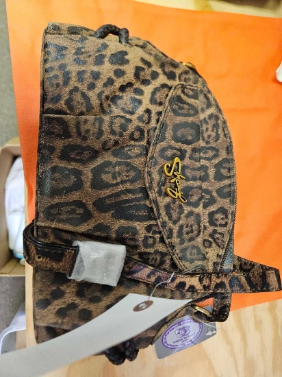 Sharif purse