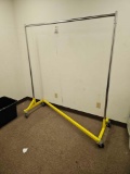 Nice clothes rack on casters