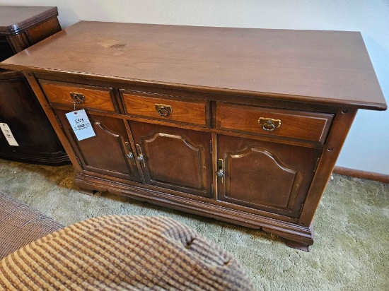 Bassett buffet server