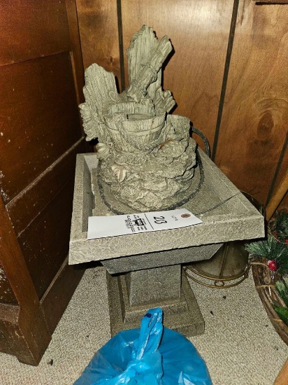 Small fountain