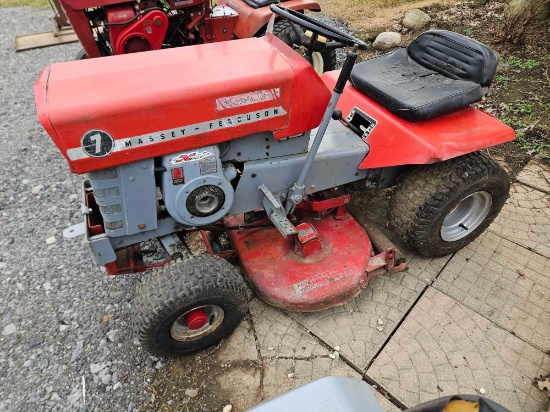 Massey Furgeson 7 lawn tractor