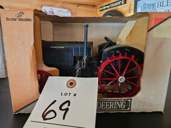 Ertl McCormick Deering tractor