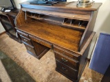 Roll top desk