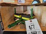Ertl JD 4 row corn planter 1/16
