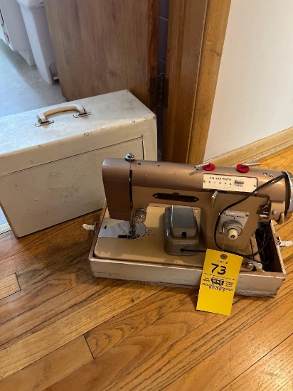 Delic Homemaker sewing machine