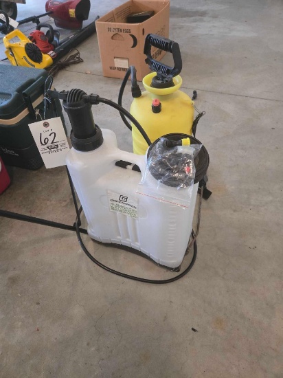 2 Sprayers