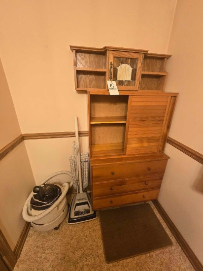 Dresser, Towels, Vacuums