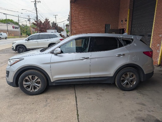 2016 Hyundai Santa Fe Sport AWD (4 Cylinders B 2.4L DI DOHC 144 CID)