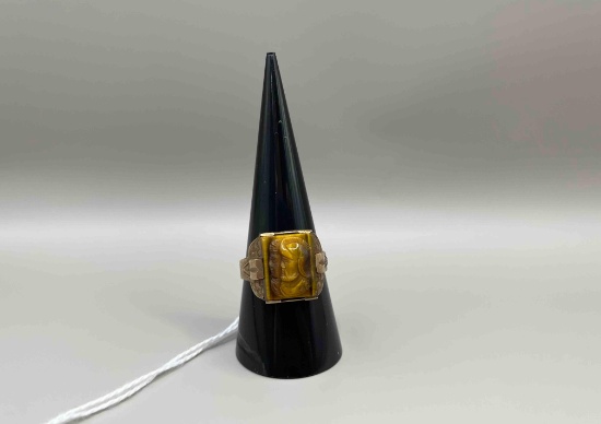 10k gold men's tiger eye soldier ring, 5.1 grams