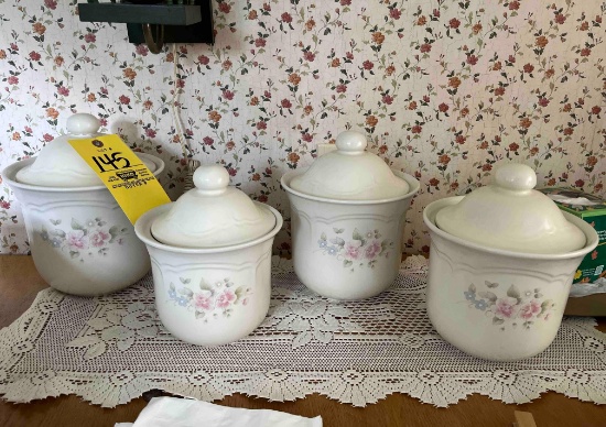 Pfaltzgraff 4 pc canister set
