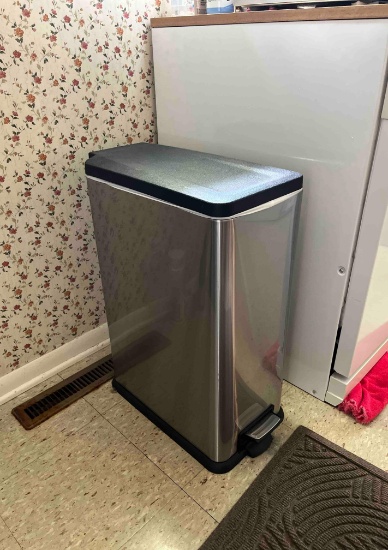 Stainless garbage bin
