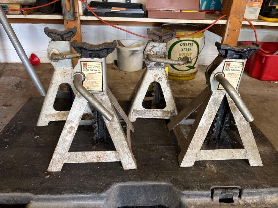 (4) jack stands