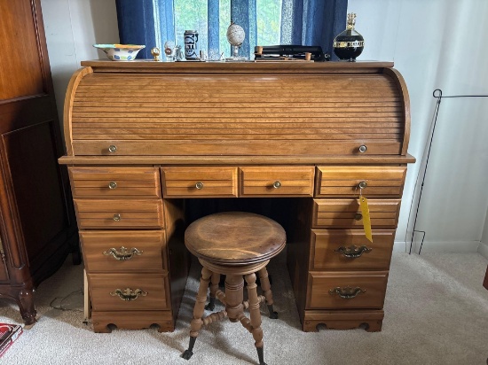 Roll Top Desk with Stool