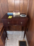 Sewing machine & cabinet