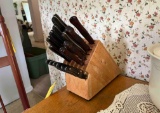 Kitchen cutlery set