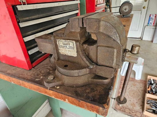 Craft Industrial Tools No. 4 Bench Vise & Bench Grinder