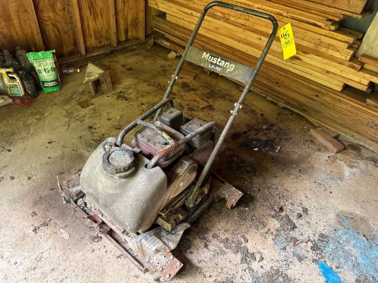 Mustang tamper-vibrator
