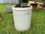 8gal crock with crown