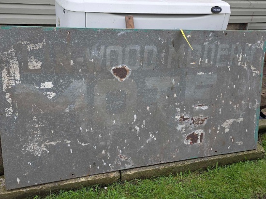 Lin-wood Modern Motel Sign