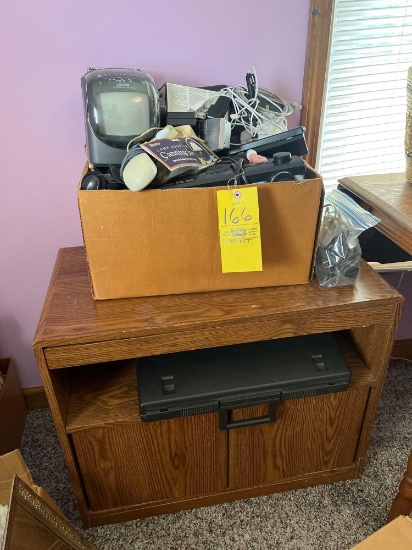 Entertainment Stand / Electronics, DVD/CD Players