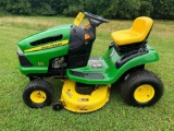 John Deere 102 5 Speed Riding Mower