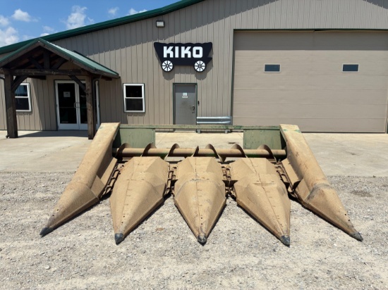 4 Row John Deere 444 Corn Head