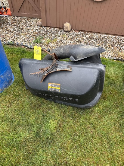 John Deere bagger, needs work