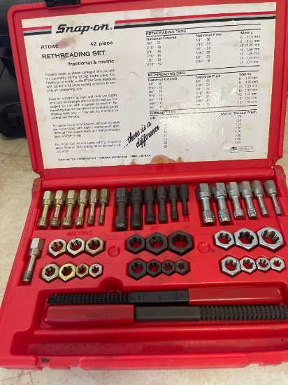 Snap-On rethreading set fractional and metric