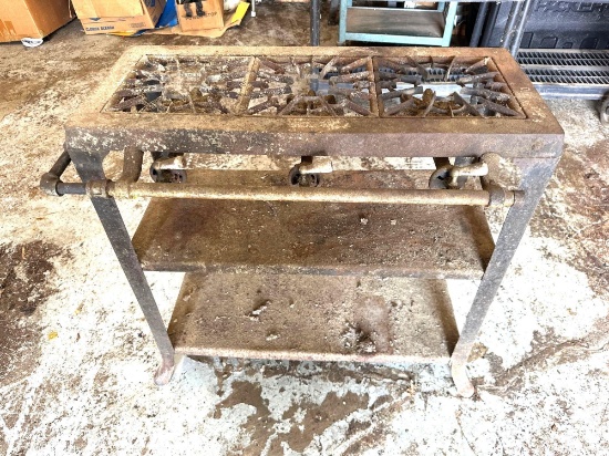 antique gas three burner cooktop
