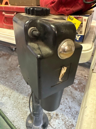 Electric trailer Jack