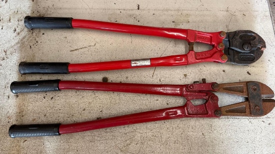 Bolt cutters