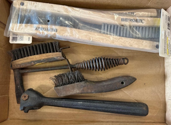 Selection of wire brushes