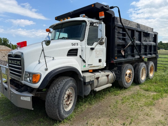 2007 Mack CV713 Granite Dump Truck, VIN # 1M2AG11C17M051844