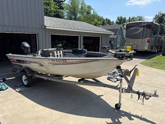 1999 Lowe 1620 16 Ft. Aluminum Fishing Boat w/ 2019 Suzuki DF25A Engine & Trailer