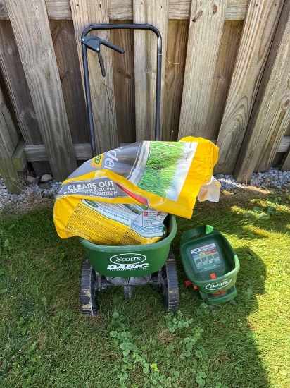 Fertilizer spreaders