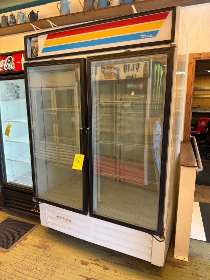 Hussmann double door refrigerator (Not Cooling)