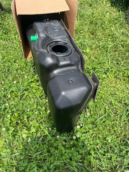 New 32 gallon factory fuel tank off 2026 Chevy Silverado 2500