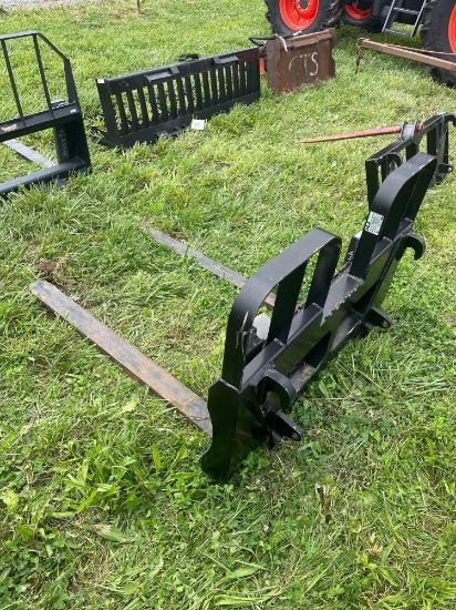 HLA Horst Euro style hookup 48 inch pallet forks ( Like new )