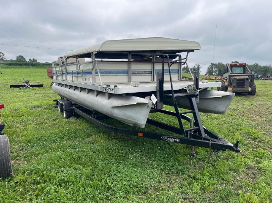 1985 Sunliner 20 ft pontoon boat with trailer and mercury 40 hp motor