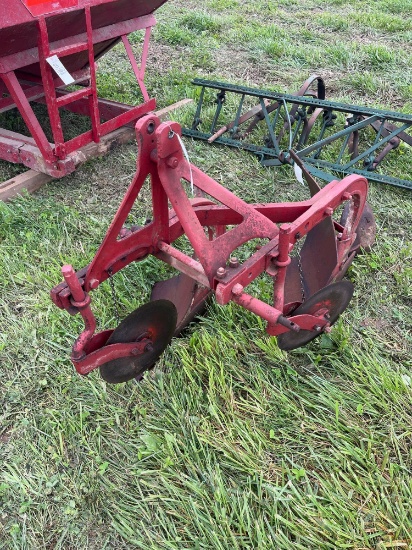 Dearborn 3pt 2 bottom plow