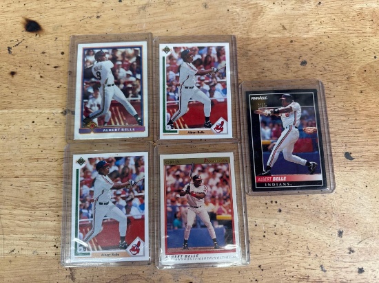 5 '91 Albert Belle sports cards in plastic sleeves